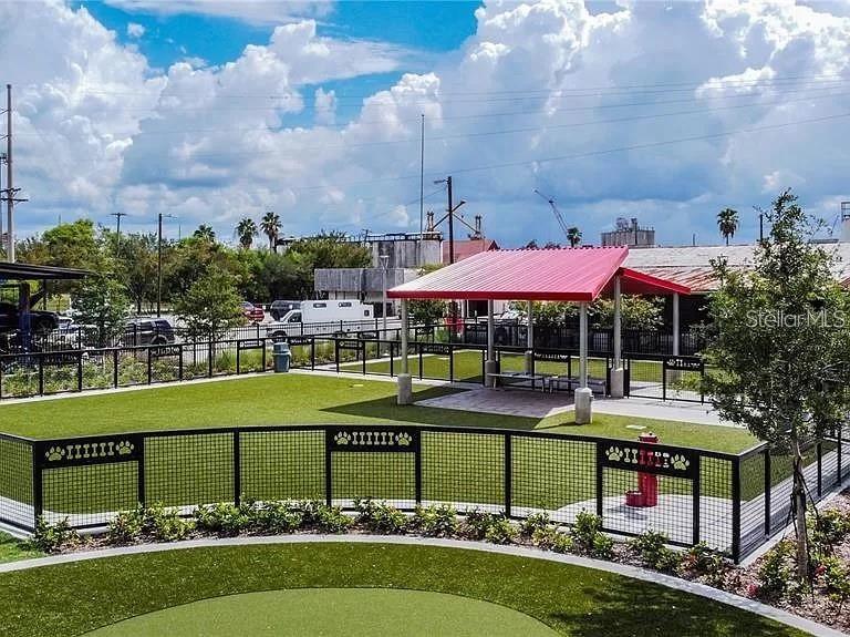 GRAND CENTRAL AT KENNEDY RESID - Residential