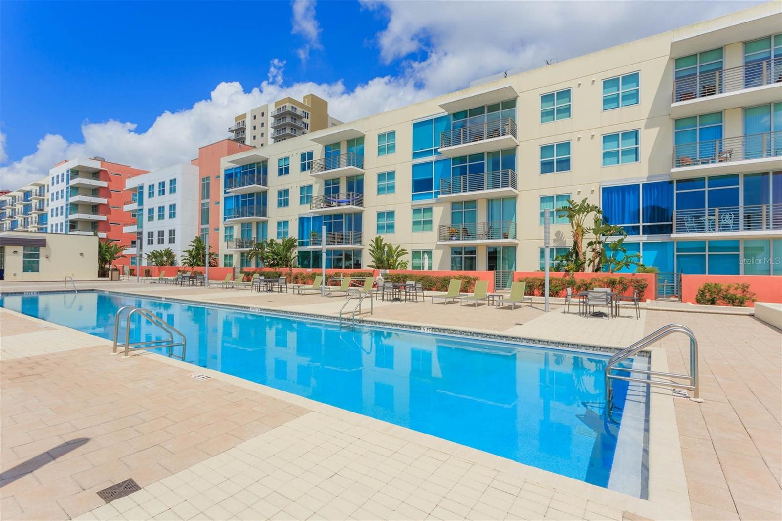 GRAND CENTRAL AT KENNEDY RESID - Residential