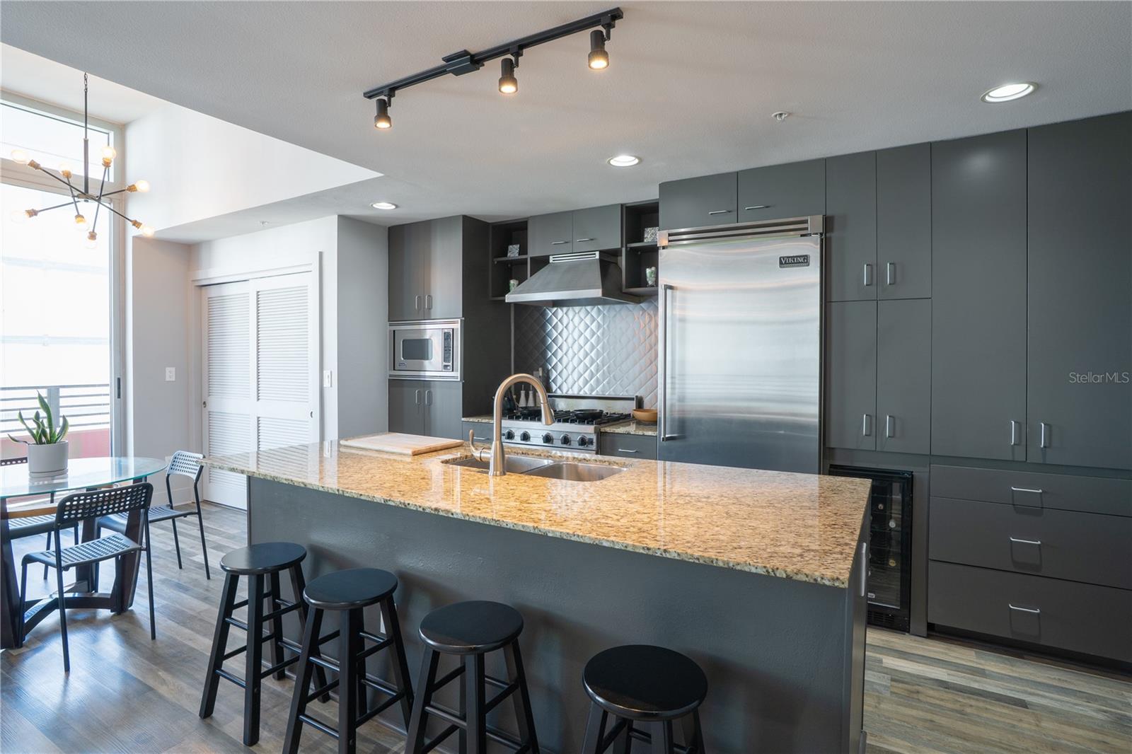 GRAND CENTRAL AT KENNEDY RESID - Residential