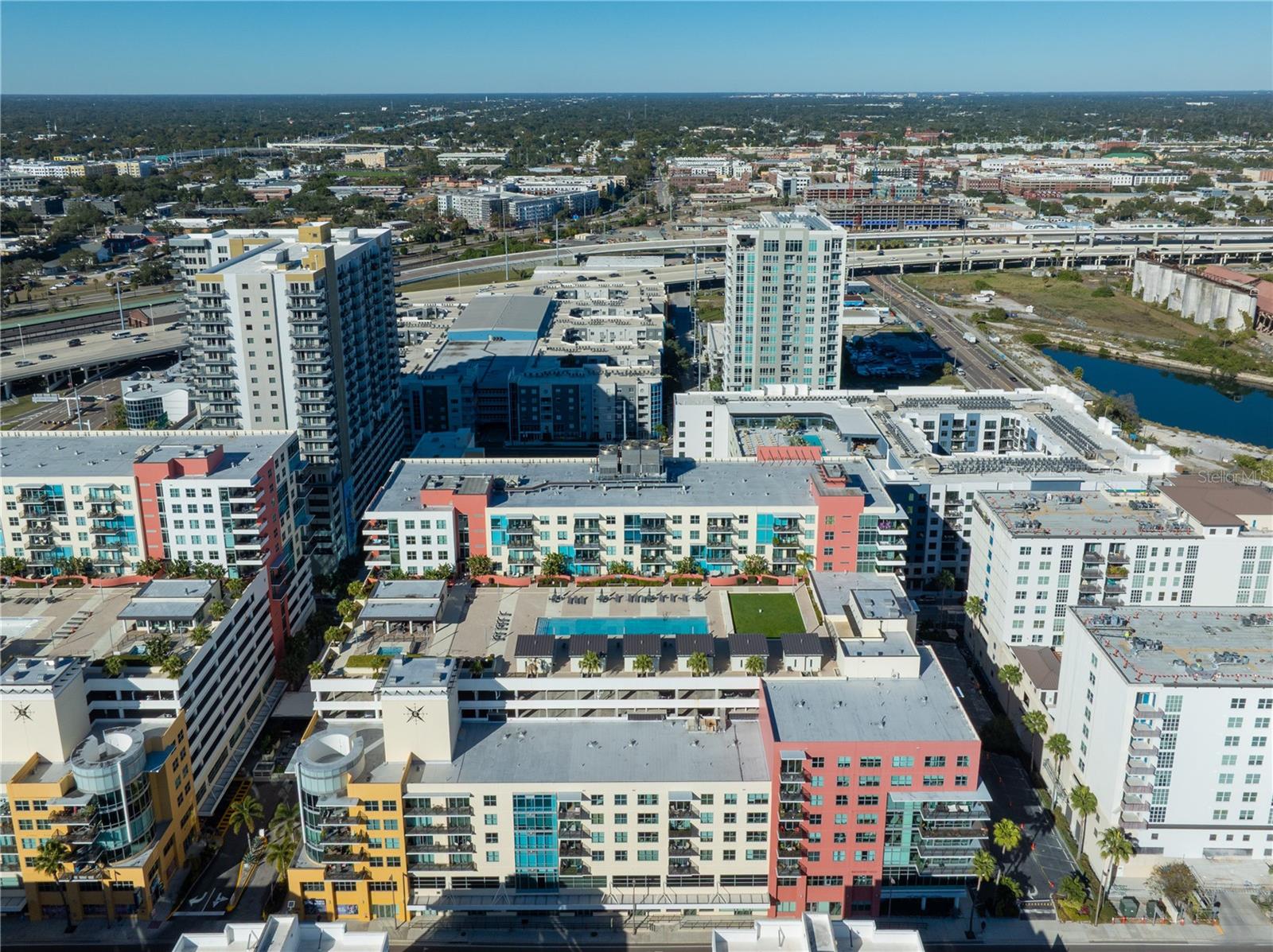 GRAND CENTRAL AT KENNEDY RESID - Residential