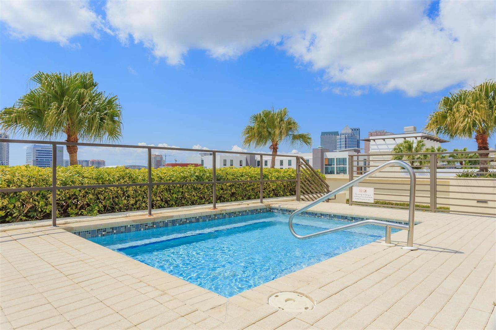 GRAND CENTRAL AT KENNEDY RESID - Residential