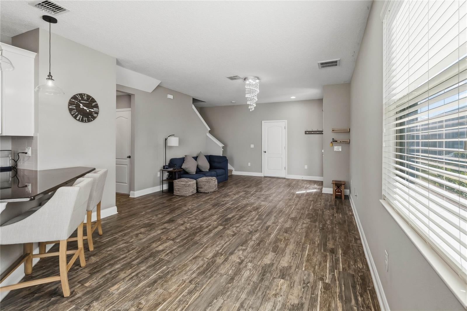 2724 WHITE ISLE LANE