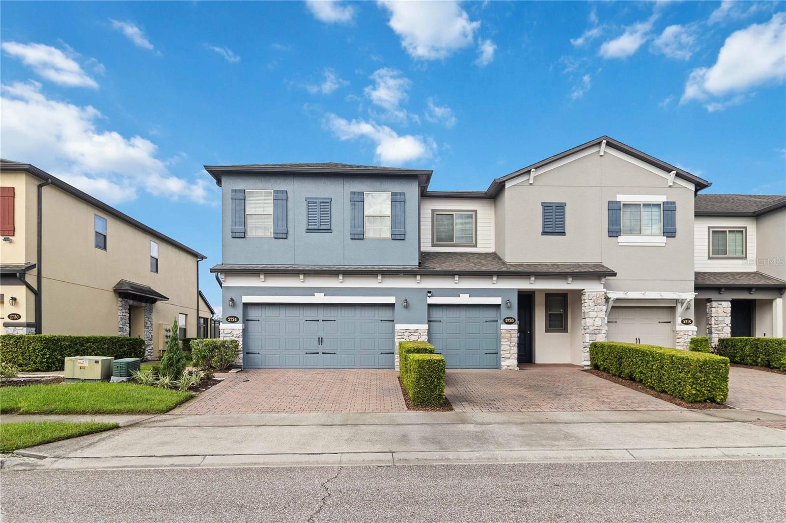 2724 WHITE ISLE LANE