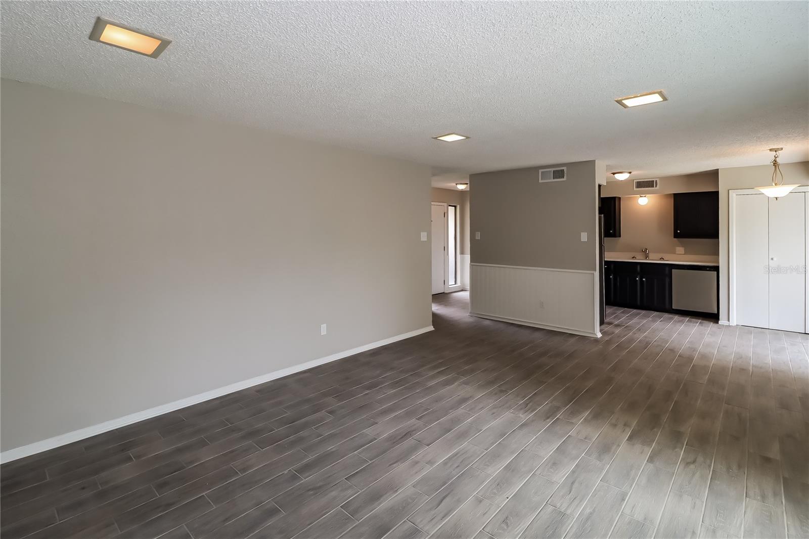 UNPLATTED - Residential Lease