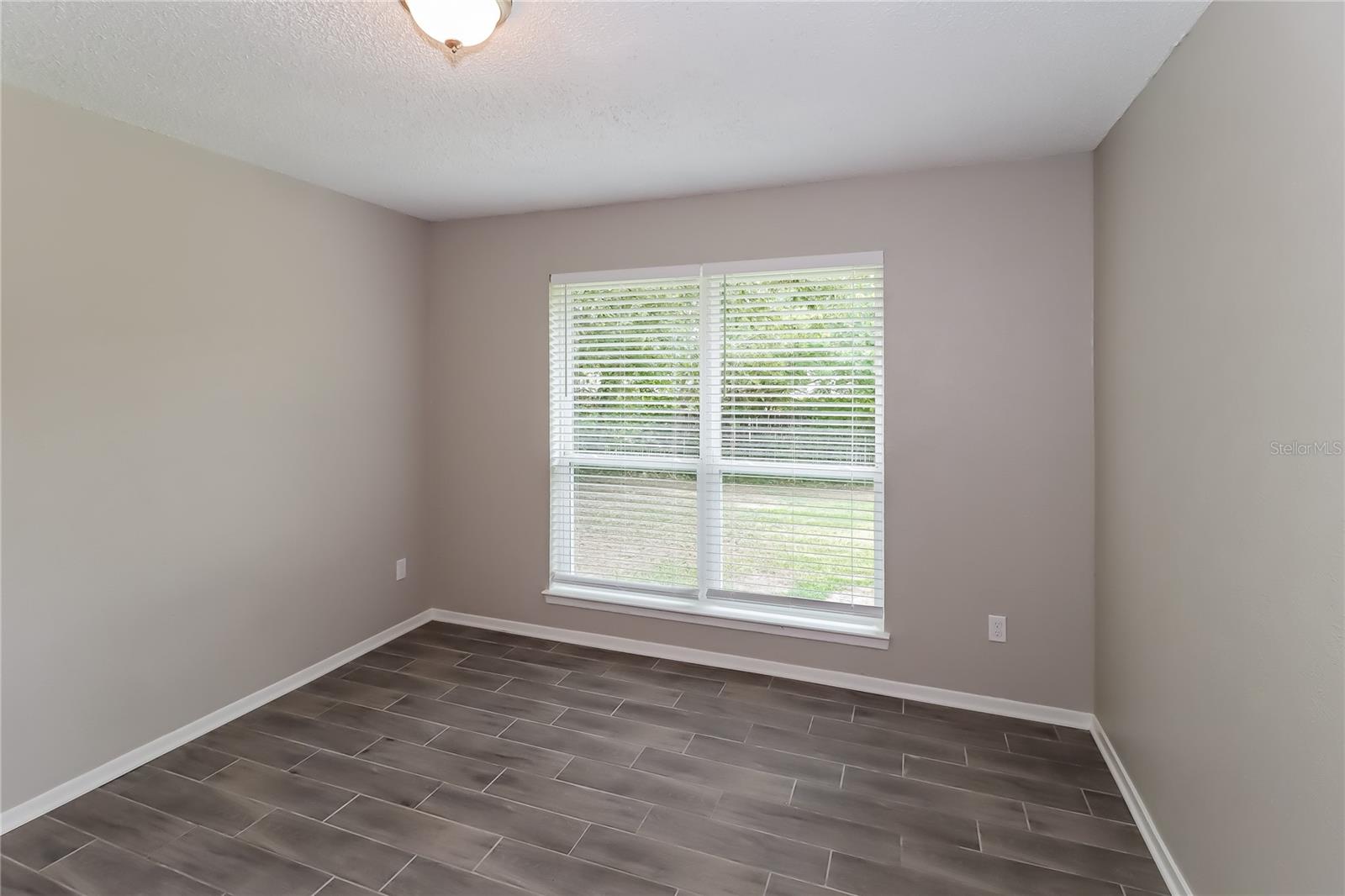 UNPLATTED - Residential Lease