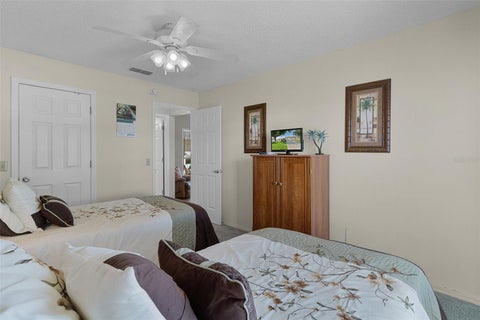 Tiny photo for 2018 Castano Place, Lady Lake, FL 32159 (MLS # G5116434)