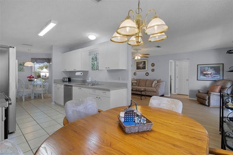 Tiny photo for 2018 Castano Place, Lady Lake, FL 32159 (MLS # G5116434)