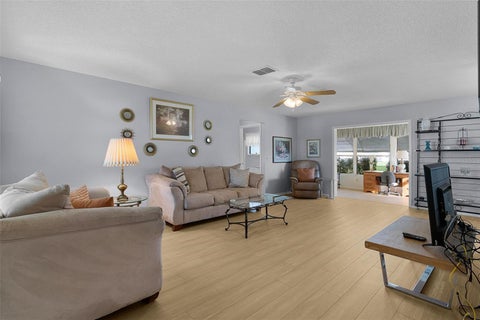 Tiny photo for 2018 Castano Place, Lady Lake, FL 32159 (MLS # G5116434)