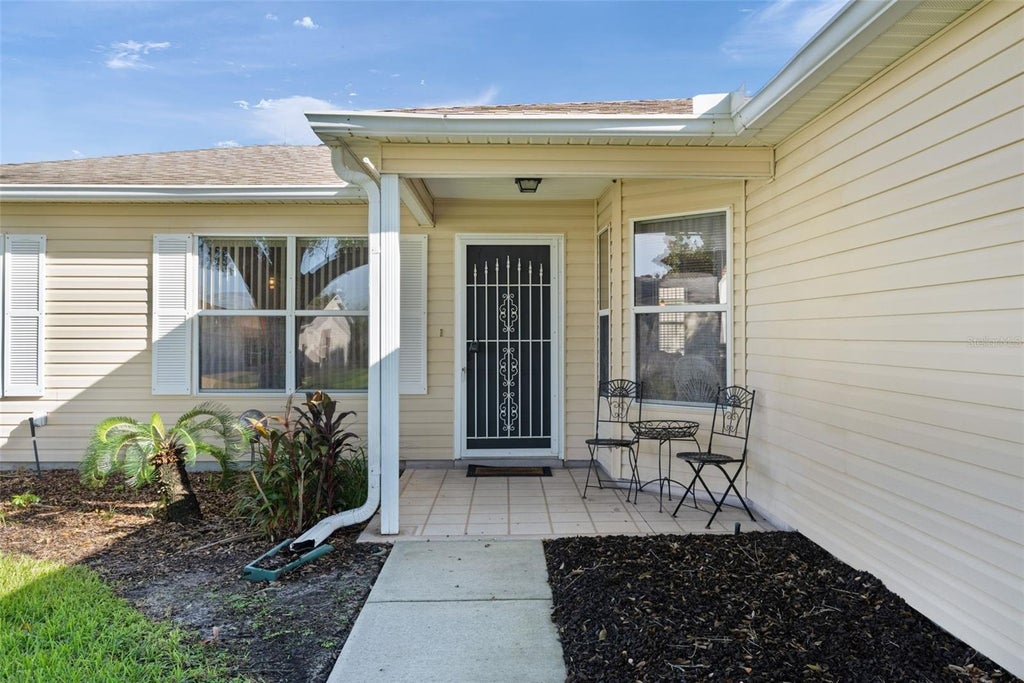 Photo of 2018 Castano Place, Lady Lake, FL 32159 (MLS # G5116434)