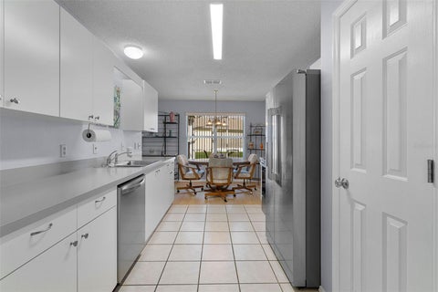 Tiny photo for 2018 Castano Place, Lady Lake, FL 32159 (MLS # G5116434)