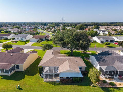 Tiny photo for 2018 Castano Place, Lady Lake, FL 32159 (MLS # G5116434)