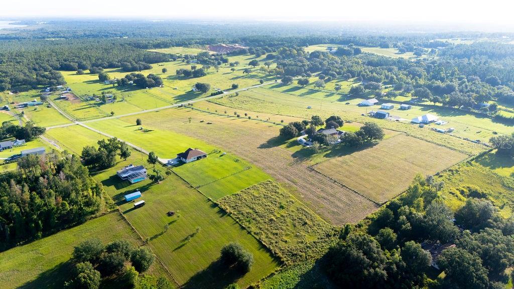 HILLTOP CITRUS ESTATES - Land