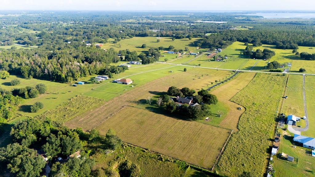 HILLTOP CITRUS ESTATES - Land