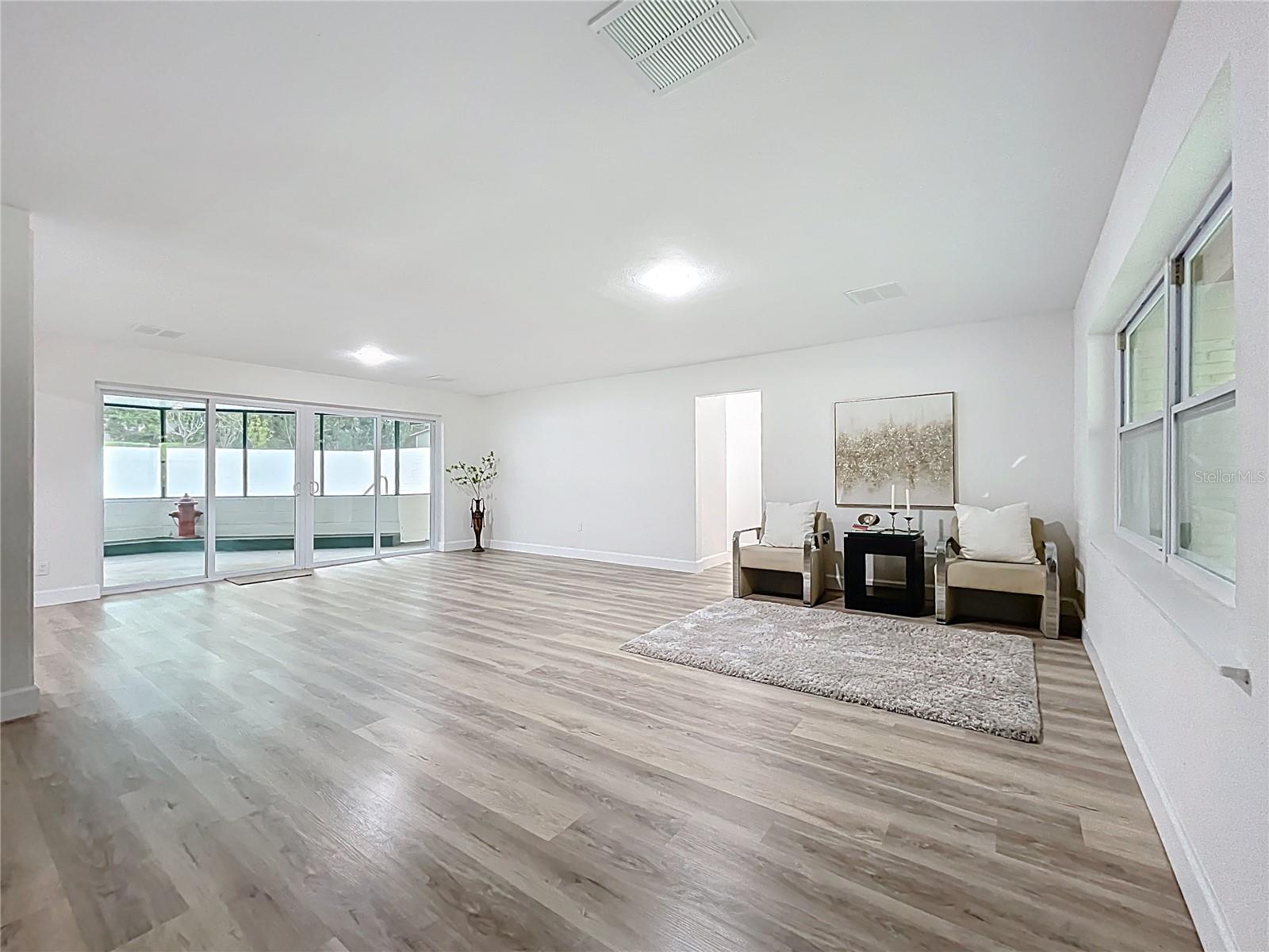 BEVERLY TERRACE DEDICATED AS MIRROR LAKE FIRST ADD - Residential