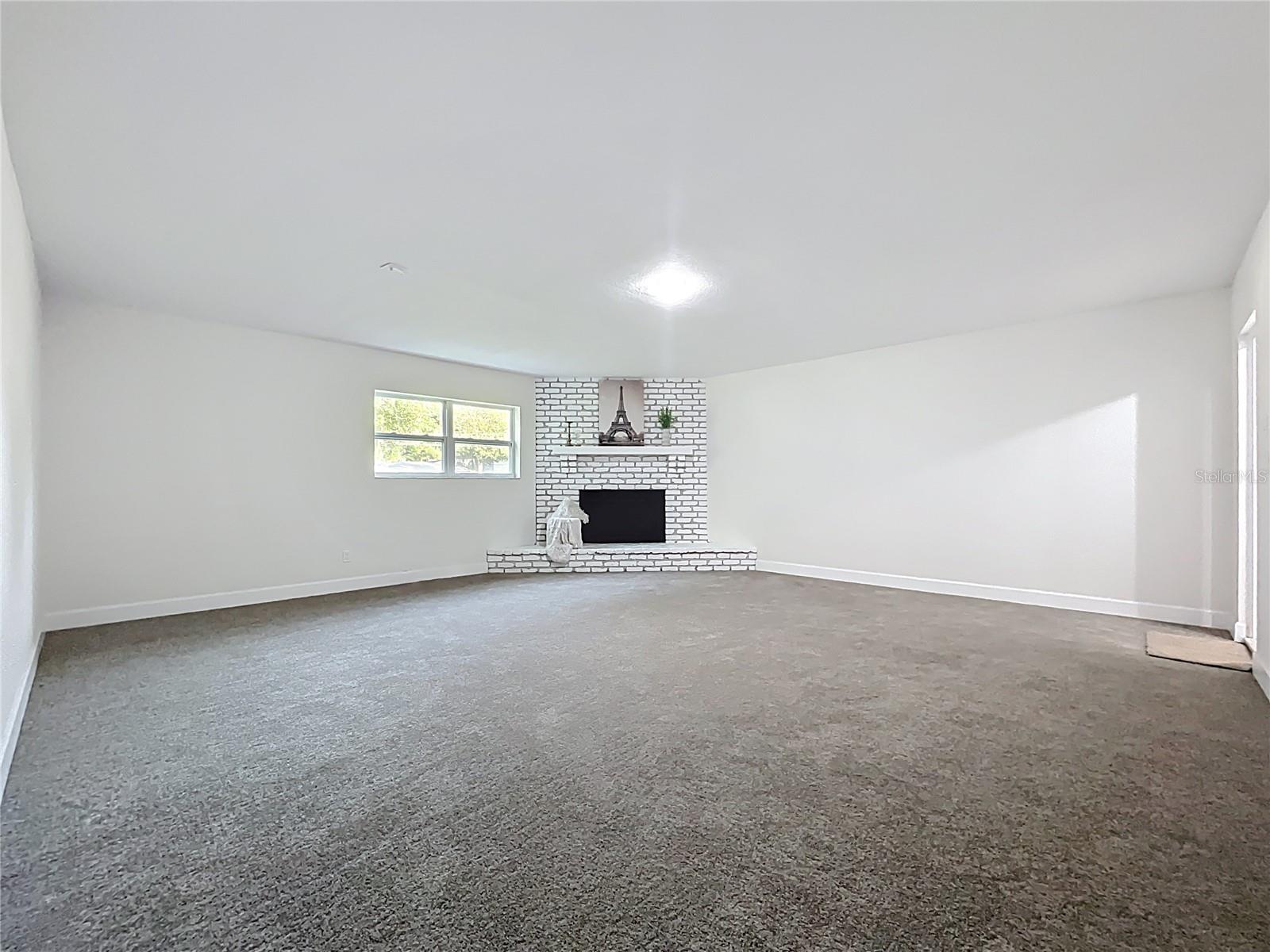 BEVERLY TERRACE DEDICATED AS MIRROR LAKE FIRST ADD - Residential