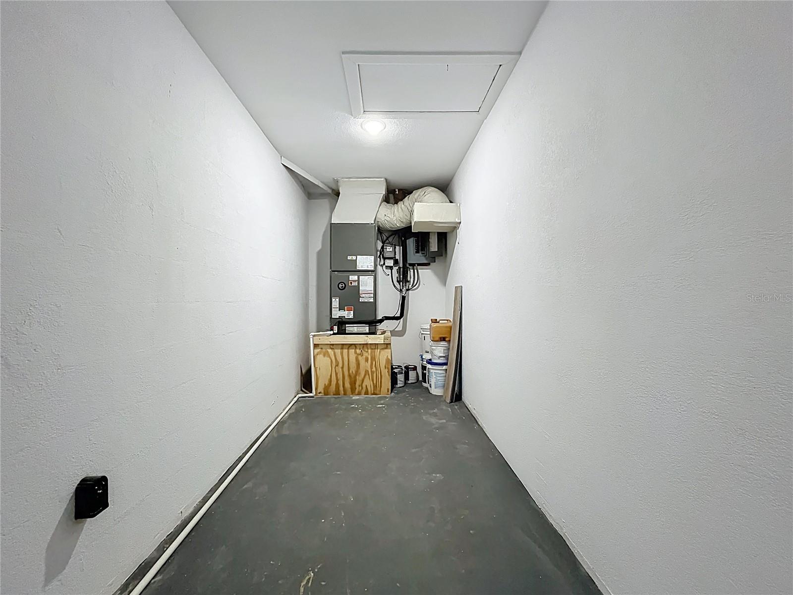 BEVERLY TERRACE DEDICATED AS MIRROR LAKE FIRST ADD - Residential