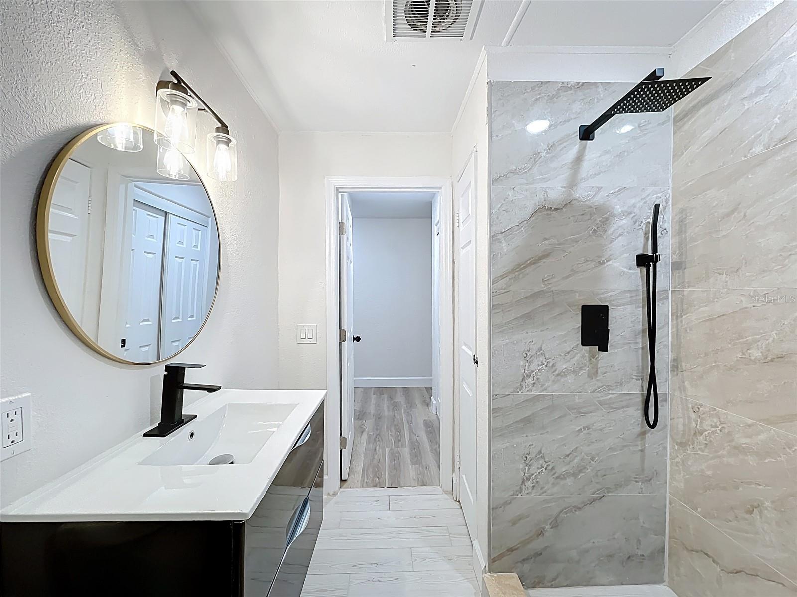 BEVERLY TERRACE DEDICATED AS MIRROR LAKE FIRST ADD - Residential