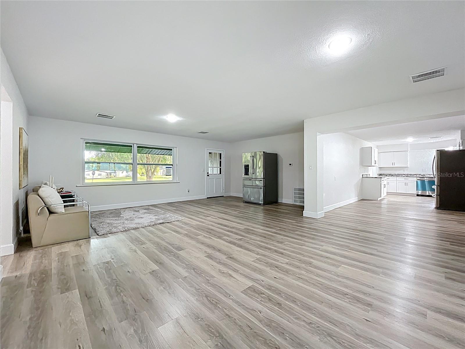 BEVERLY TERRACE DEDICATED AS MIRROR LAKE FIRST ADD - Residential