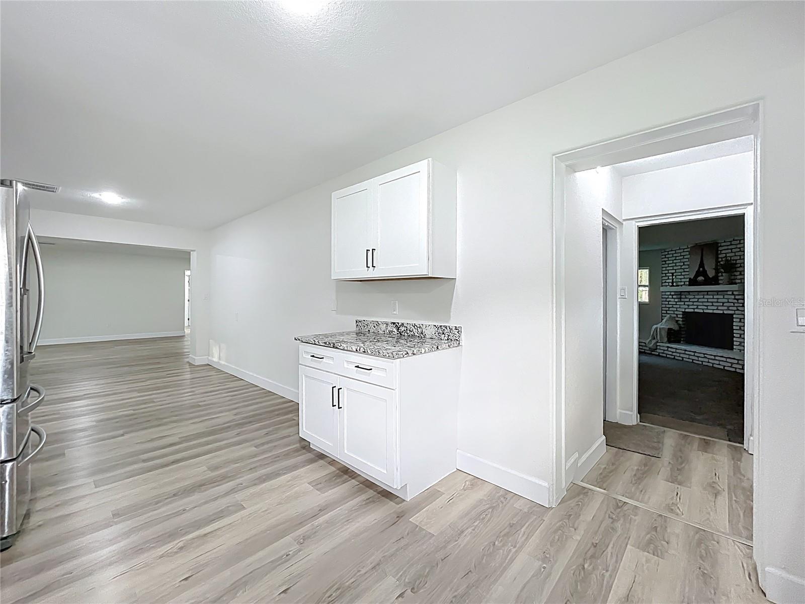 BEVERLY TERRACE DEDICATED AS MIRROR LAKE FIRST ADD - Residential