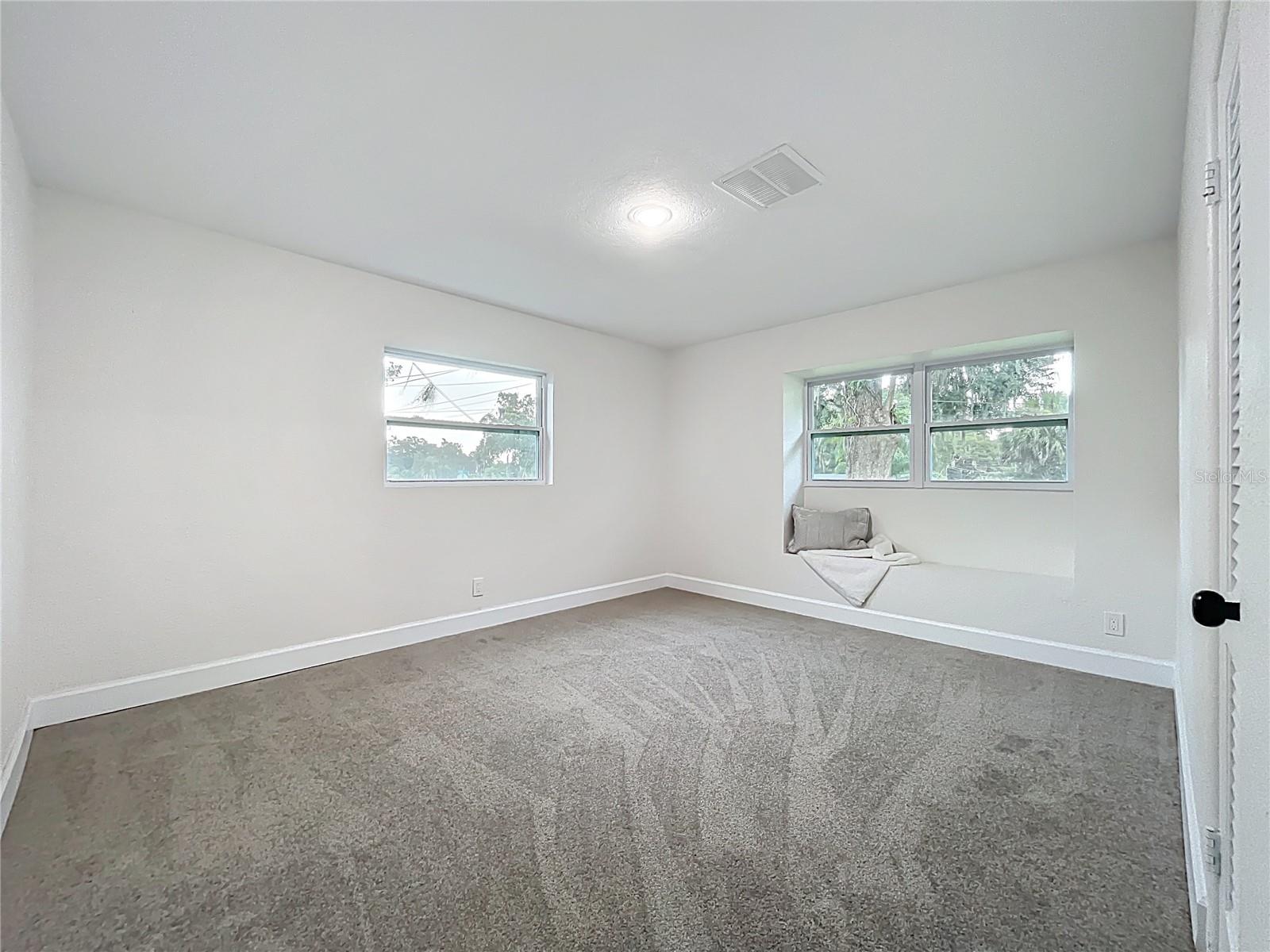 BEVERLY TERRACE DEDICATED AS MIRROR LAKE FIRST ADD - Residential