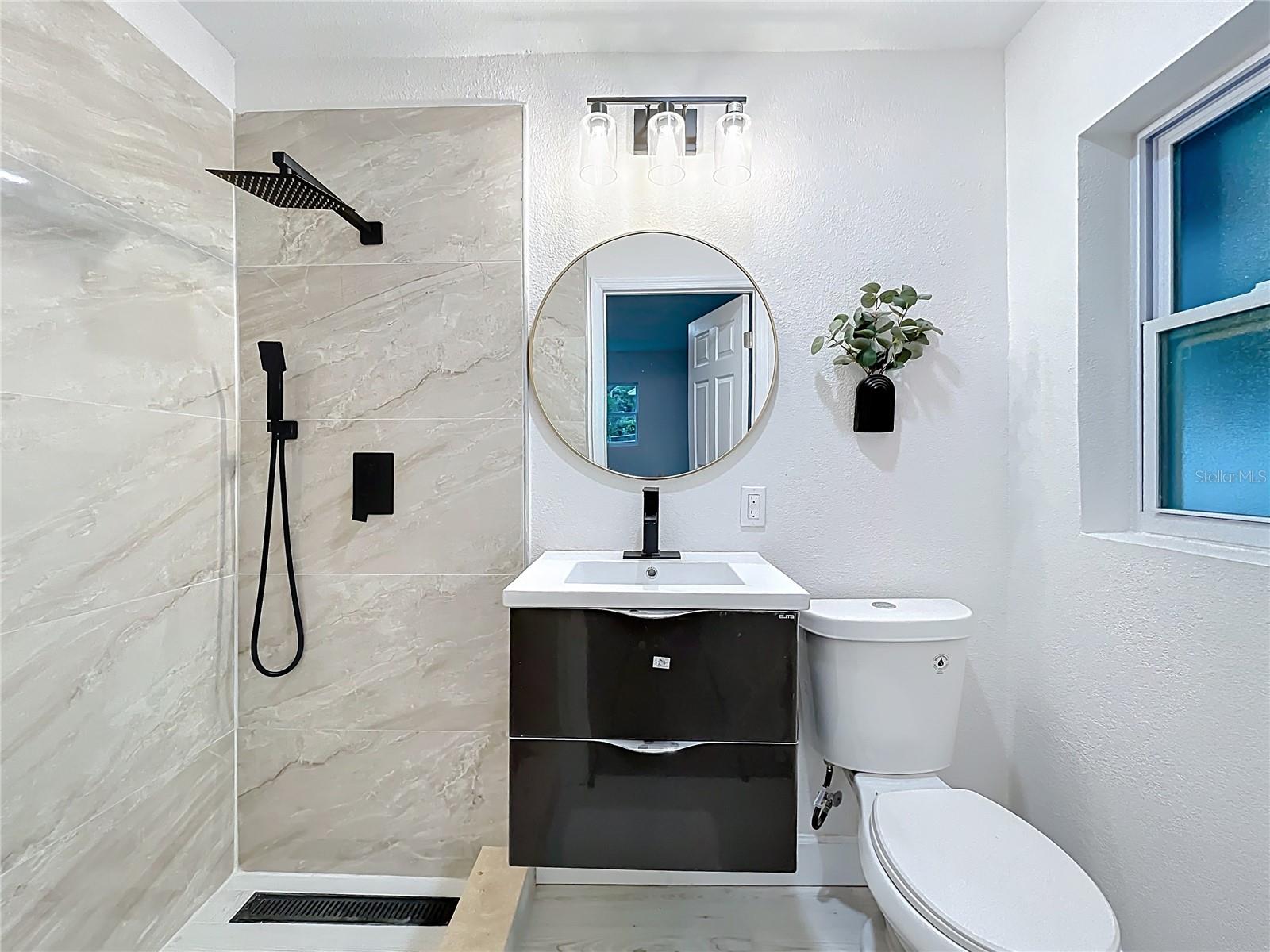 BEVERLY TERRACE DEDICATED AS MIRROR LAKE FIRST ADD - Residential