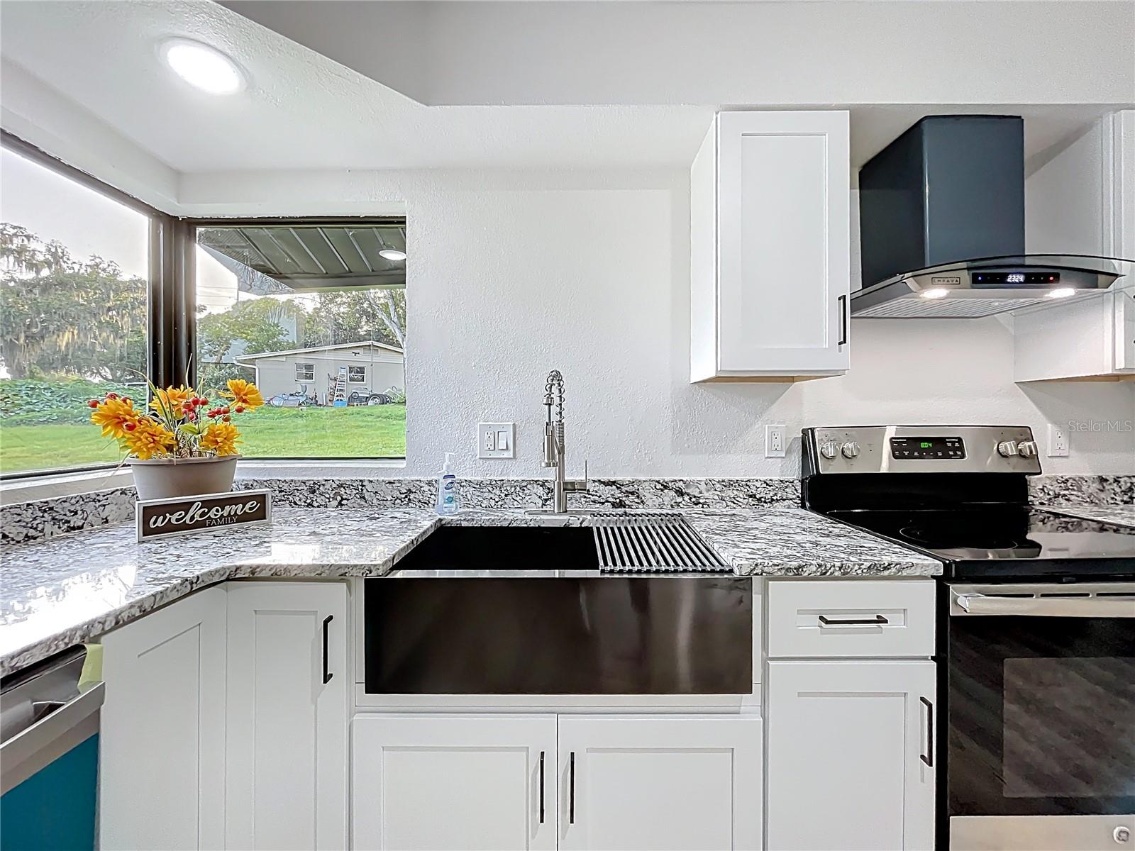 BEVERLY TERRACE DEDICATED AS MIRROR LAKE FIRST ADD - Residential