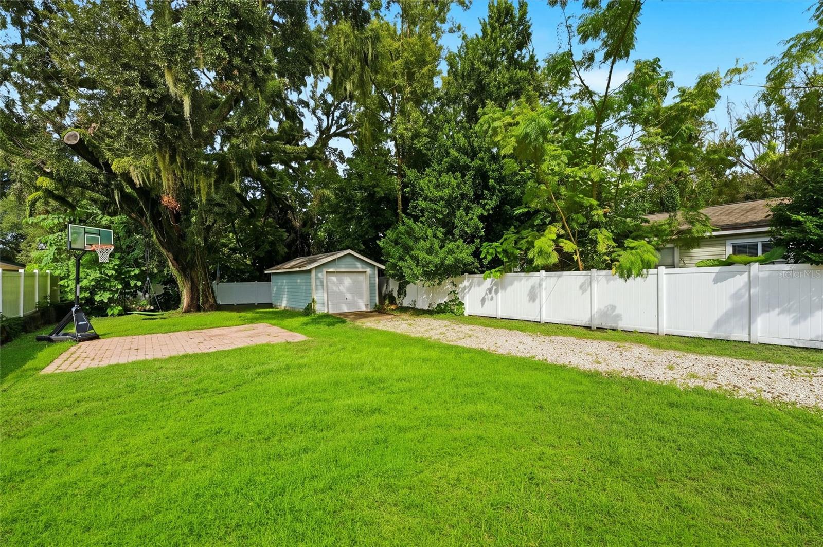1510 CLOVERLAWN AVENUE