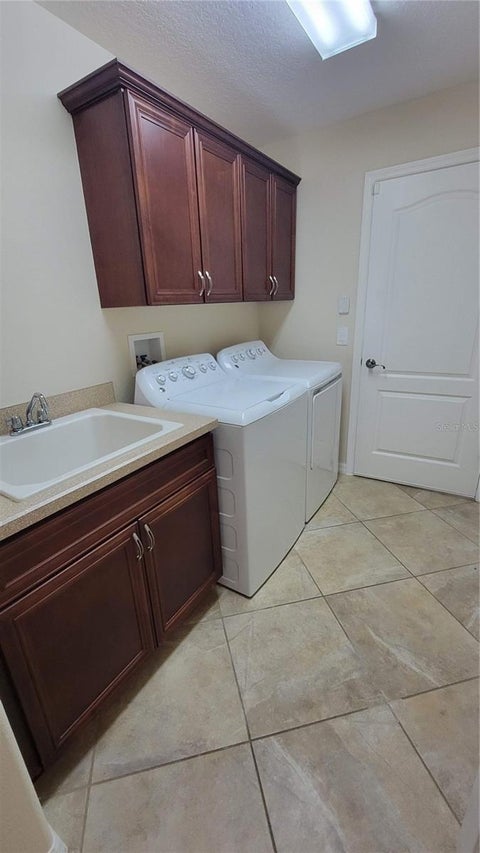 Tiny photo for 941 Mandrake Street, The Villages, FL 32162 (MLS # S5160461)