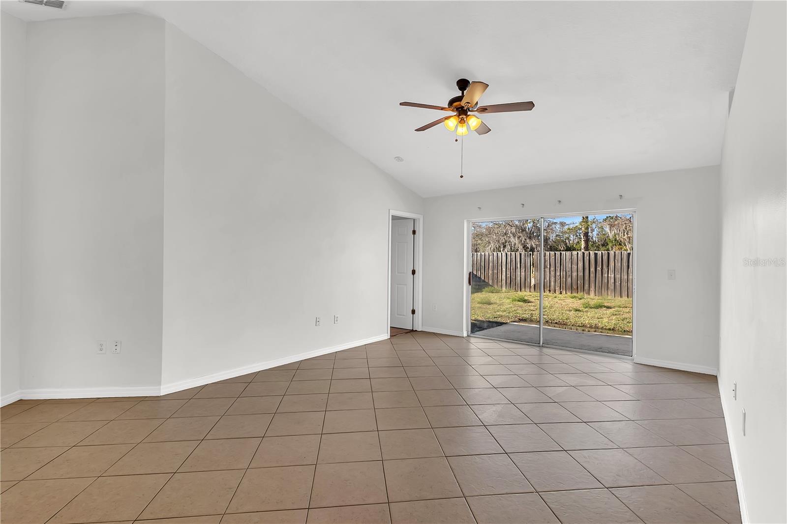 CROSS CREEK ESTATES PH 2 & 3 - Residential