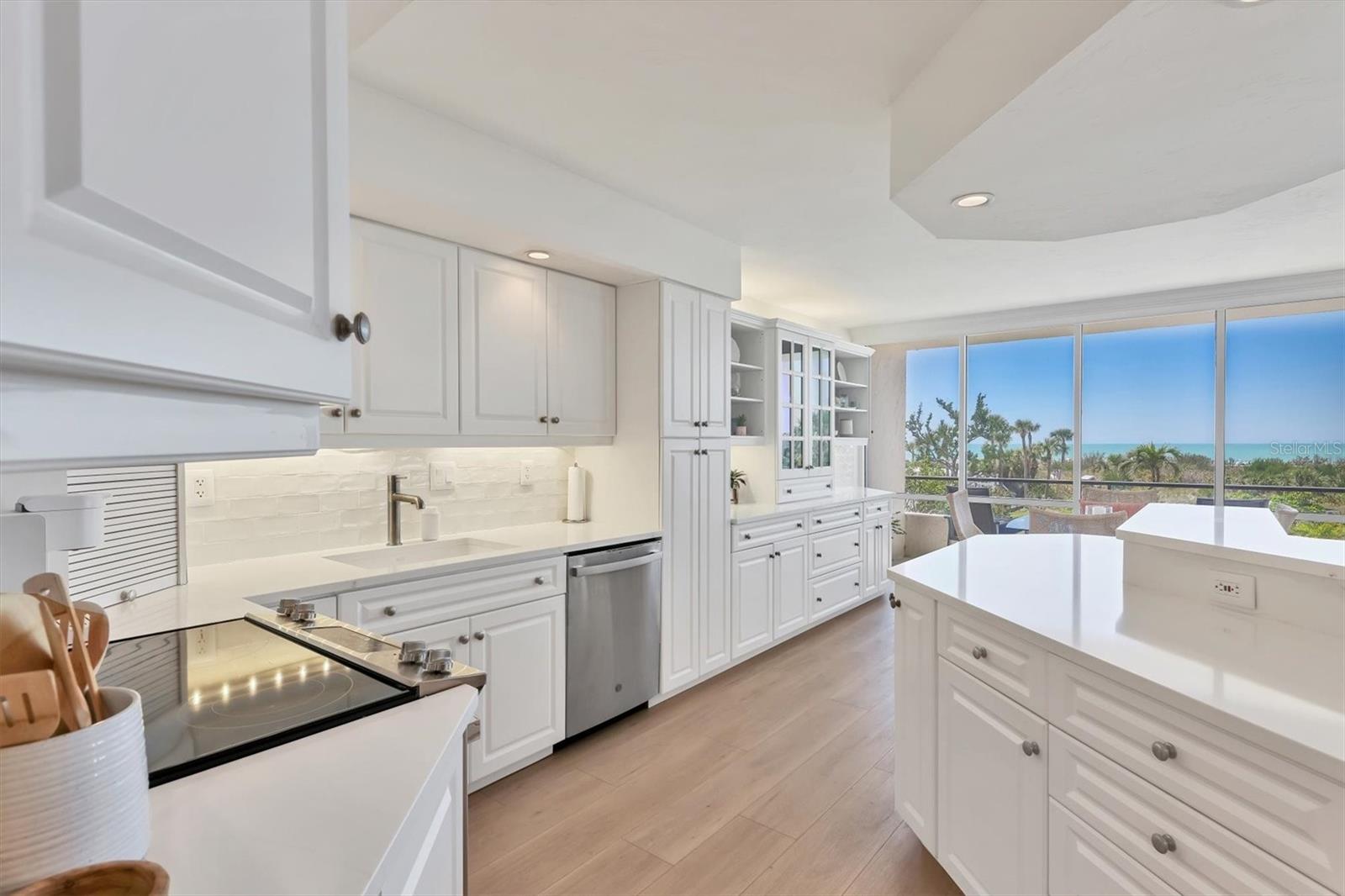 TERRACE EAST - Residential