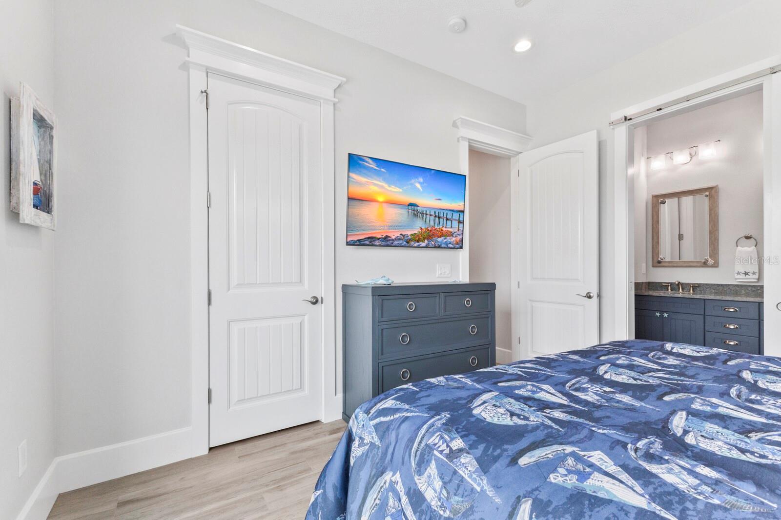 ANNA MARIA BEACH - Residential