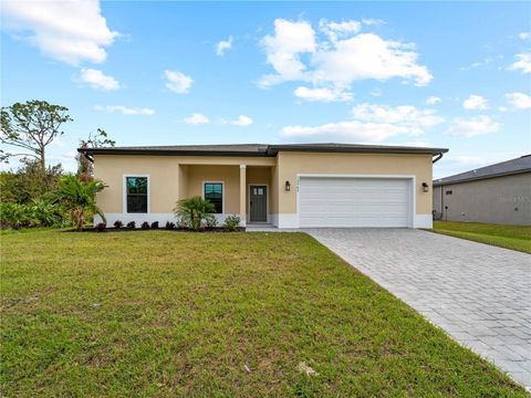 A home in PORT CHARLOTTE