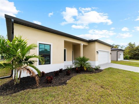 A home in PORT CHARLOTTE