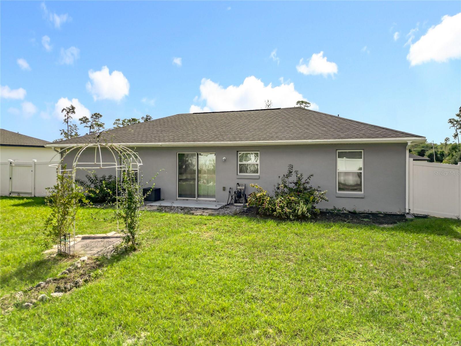 MARION OAKS UN 06 - Residential