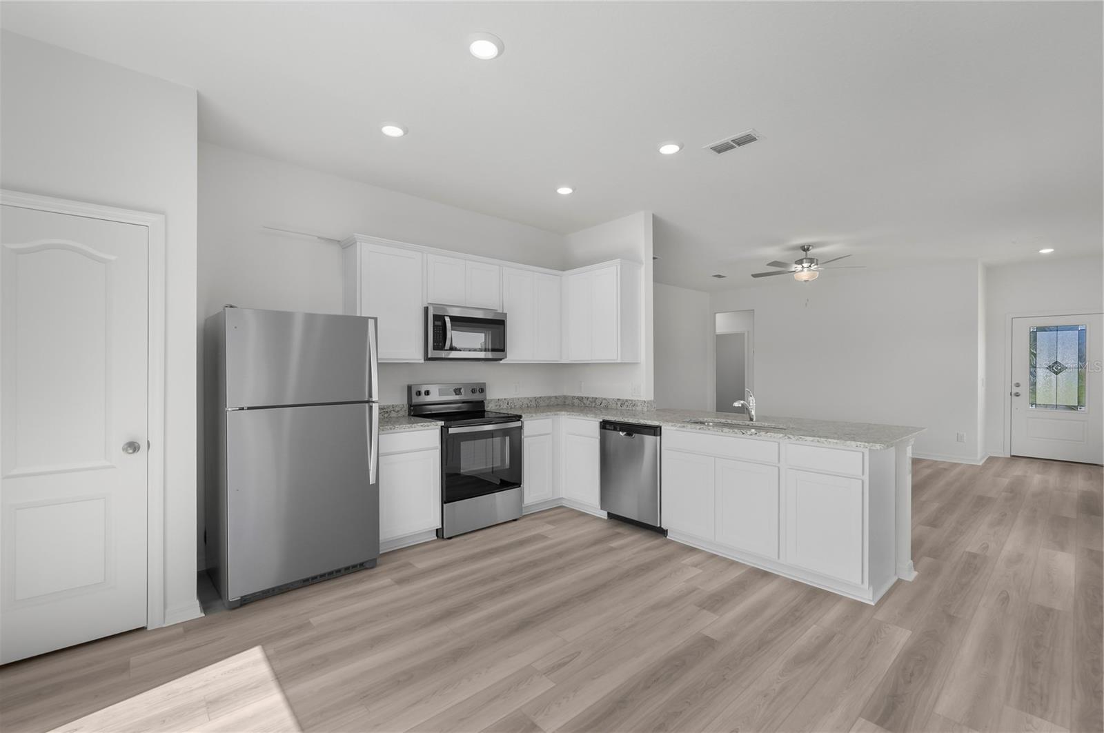 3715 BERGAMOT STREET