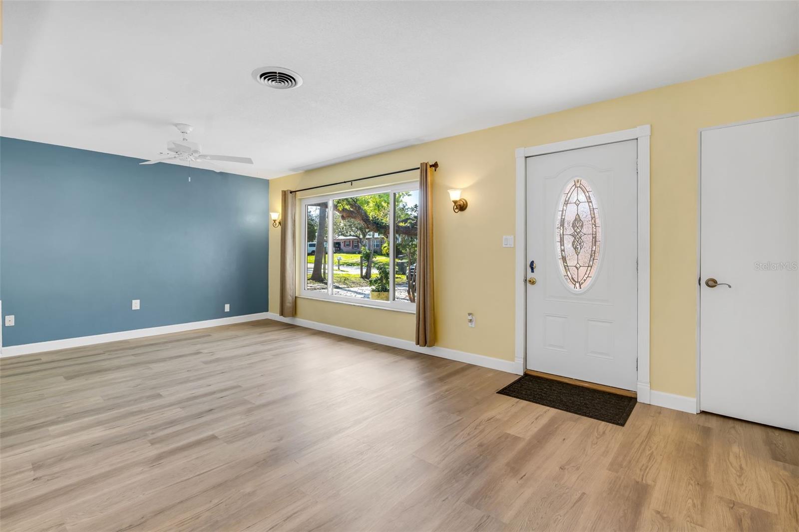 1250 12TH COURT SW