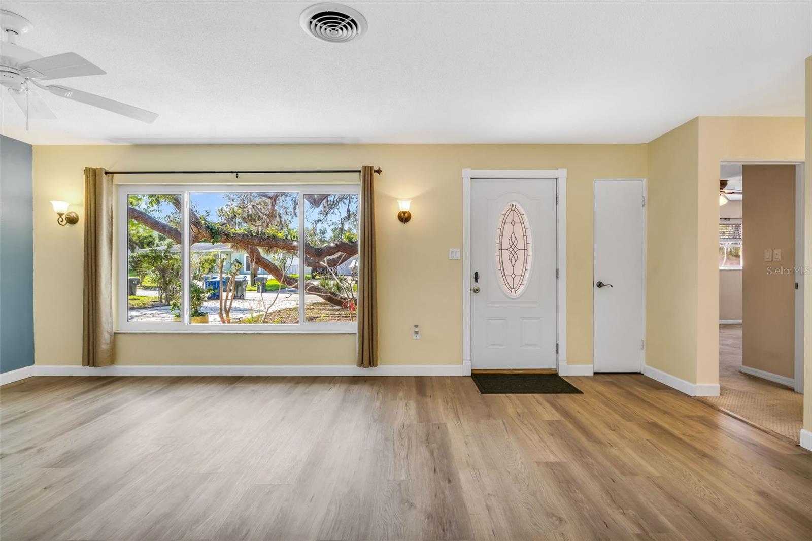 1250 12TH COURT SW