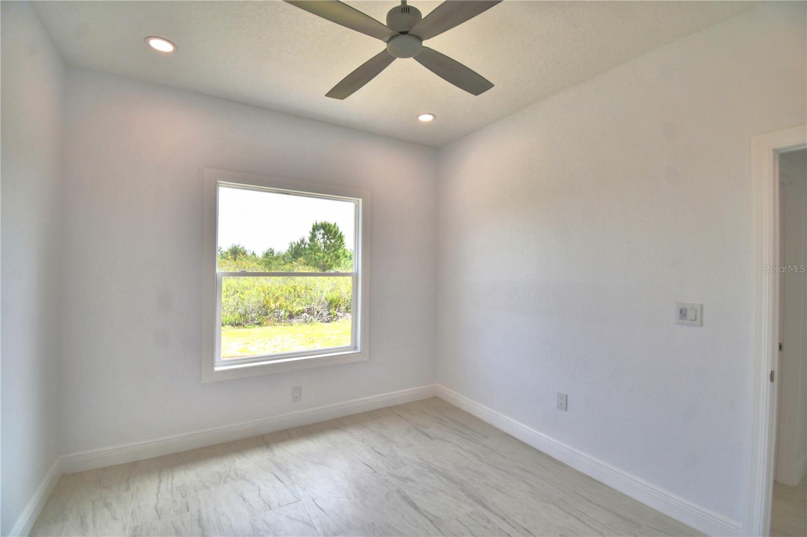 INDIAN LAKE ESTATES - Residential Lease