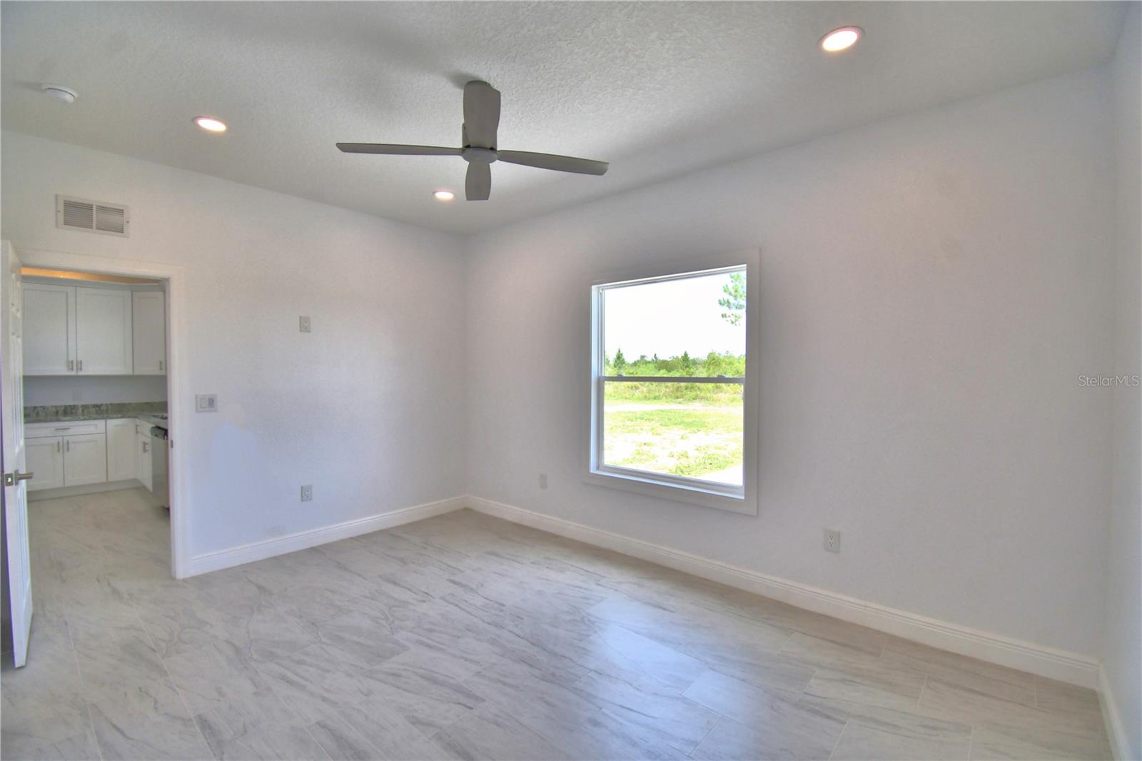 INDIAN LAKE ESTATES - Residential Lease