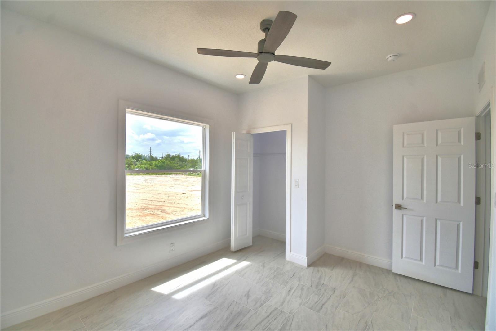 INDIAN LAKE ESTATES - Residential Lease