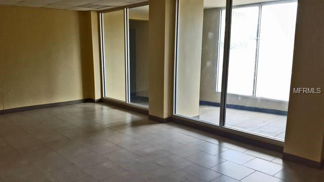 BARBOSA 598 - Commercial Sale