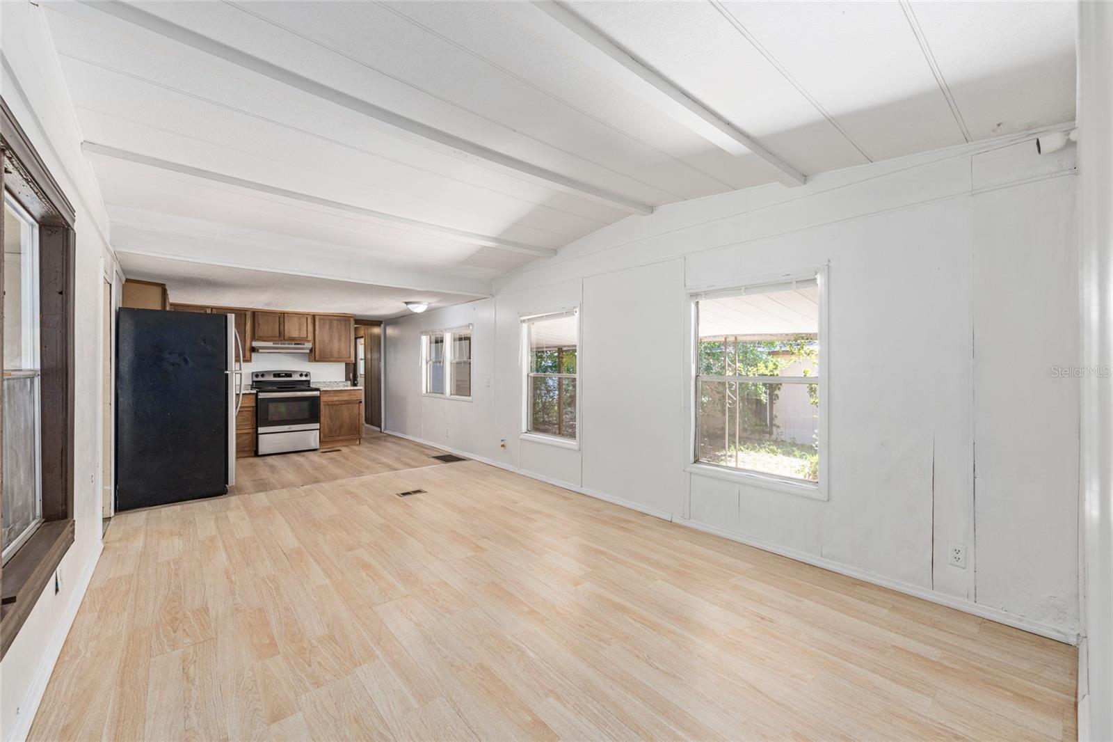 SOUTHGATE MOBILE MANOR - Residential