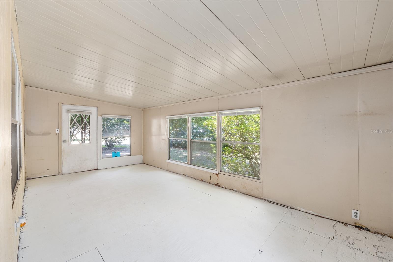 SOUTHGATE MOBILE MANOR - Residential