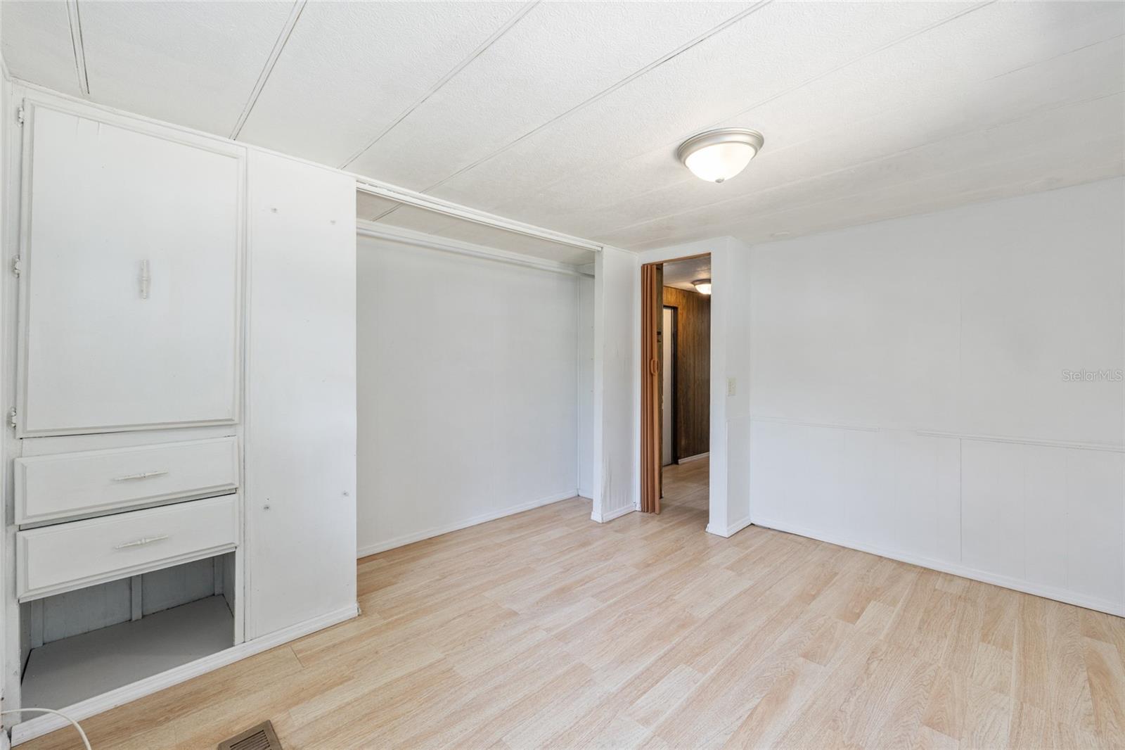 SOUTHGATE MOBILE MANOR - Residential