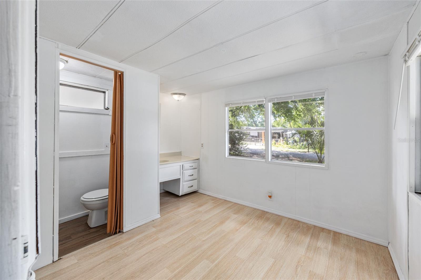 SOUTHGATE MOBILE MANOR - Residential