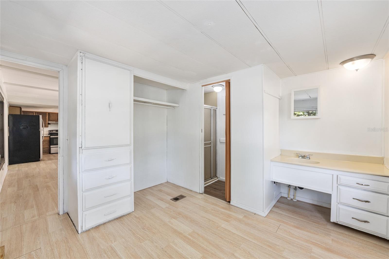 SOUTHGATE MOBILE MANOR - Residential