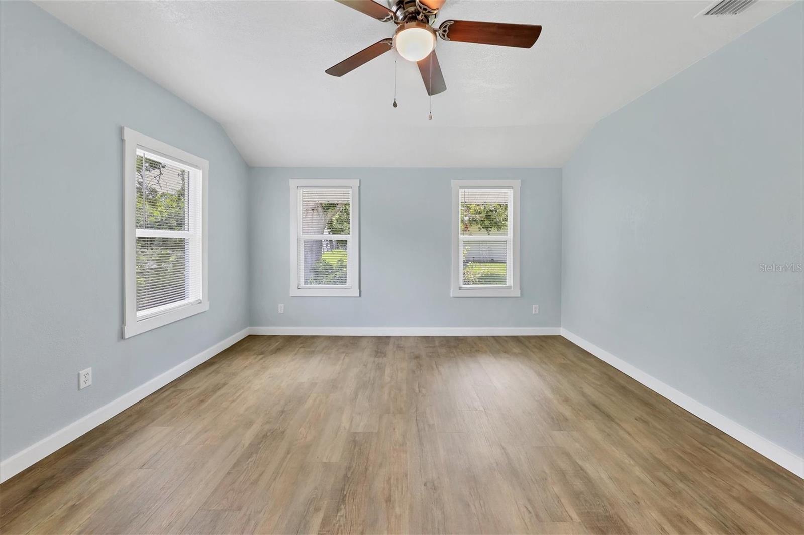 VENICE EDGEWOOD SEC OF - Residential