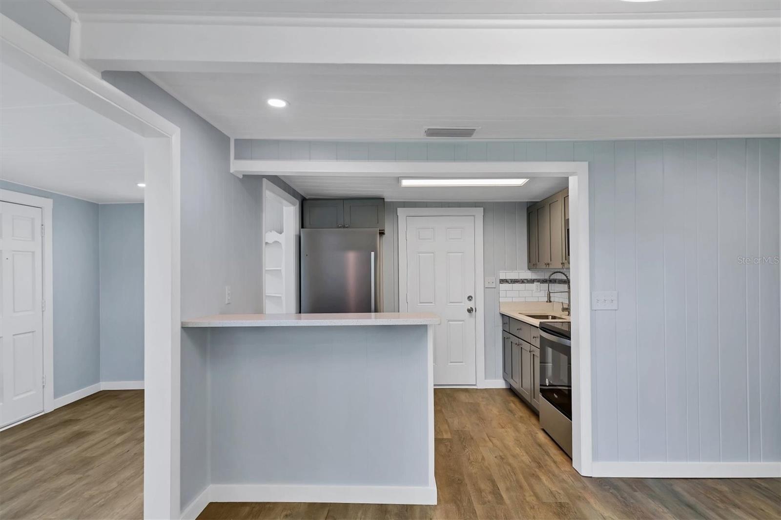 VENICE EDGEWOOD SEC OF - Residential