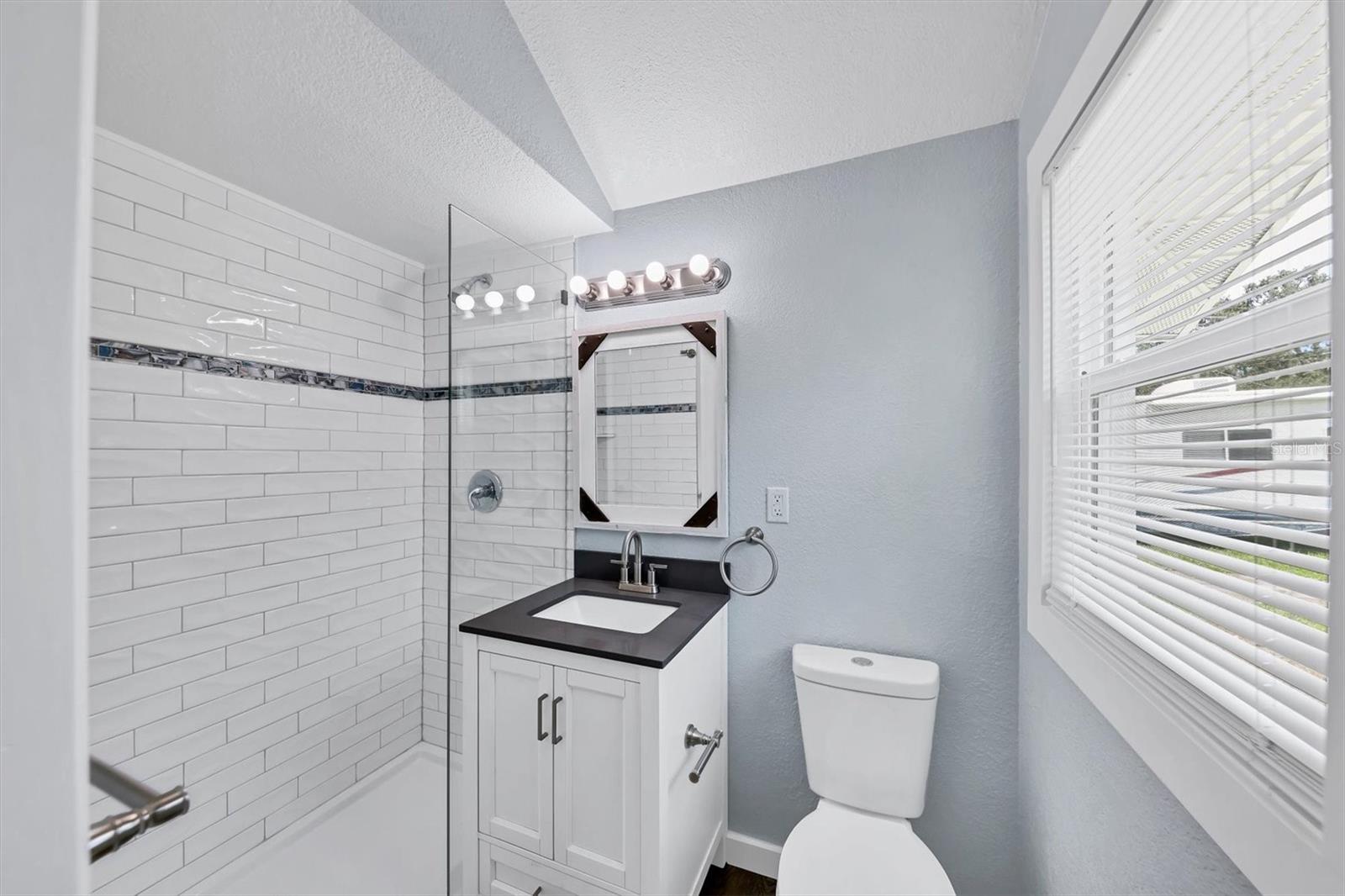 VENICE EDGEWOOD SEC OF - Residential