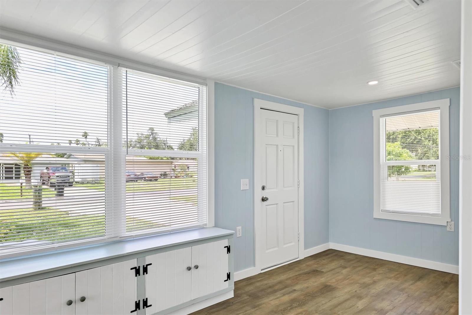 VENICE EDGEWOOD SEC OF - Residential